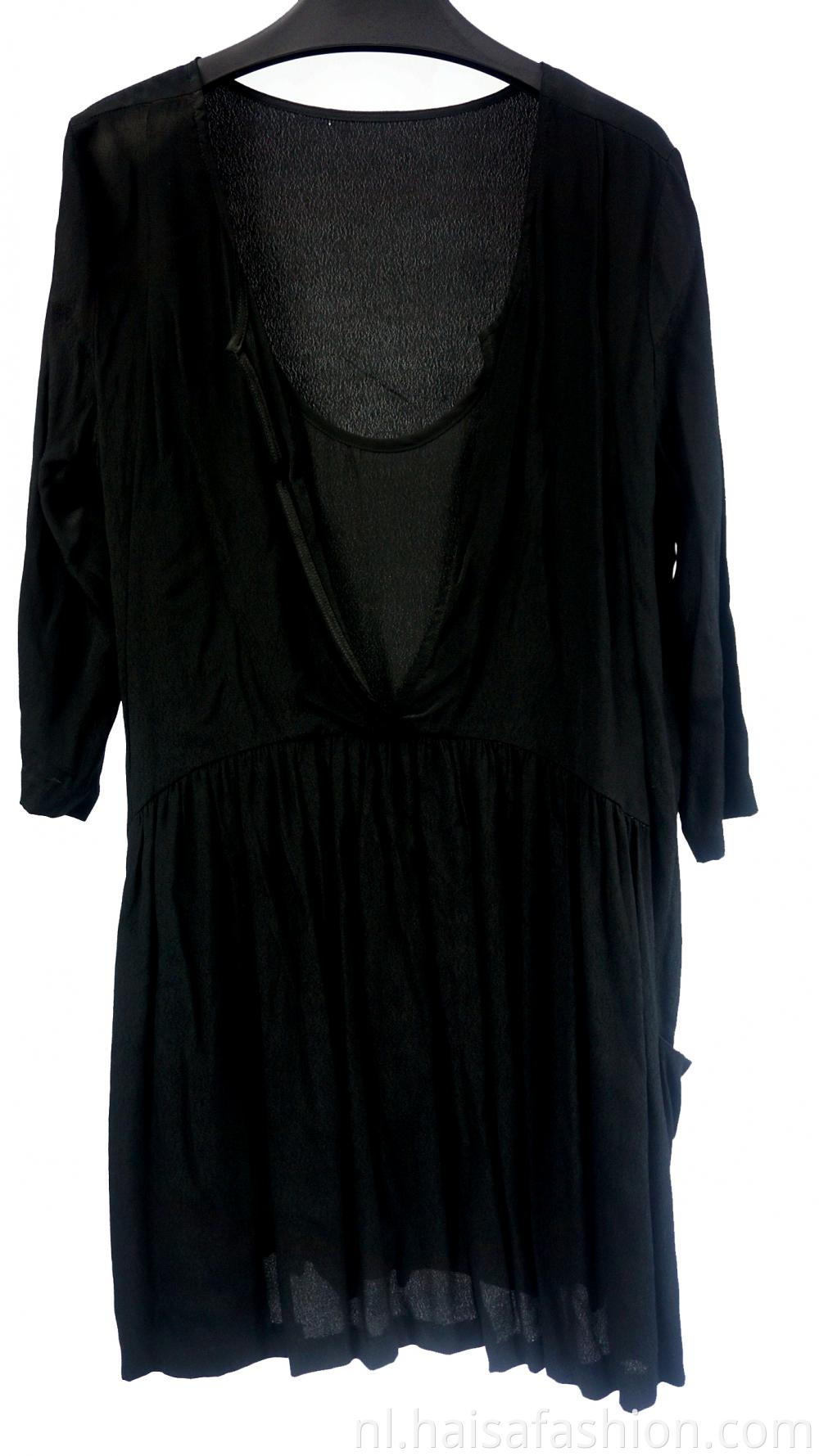 Women's Black V-Neck Long-Sleeved Dress